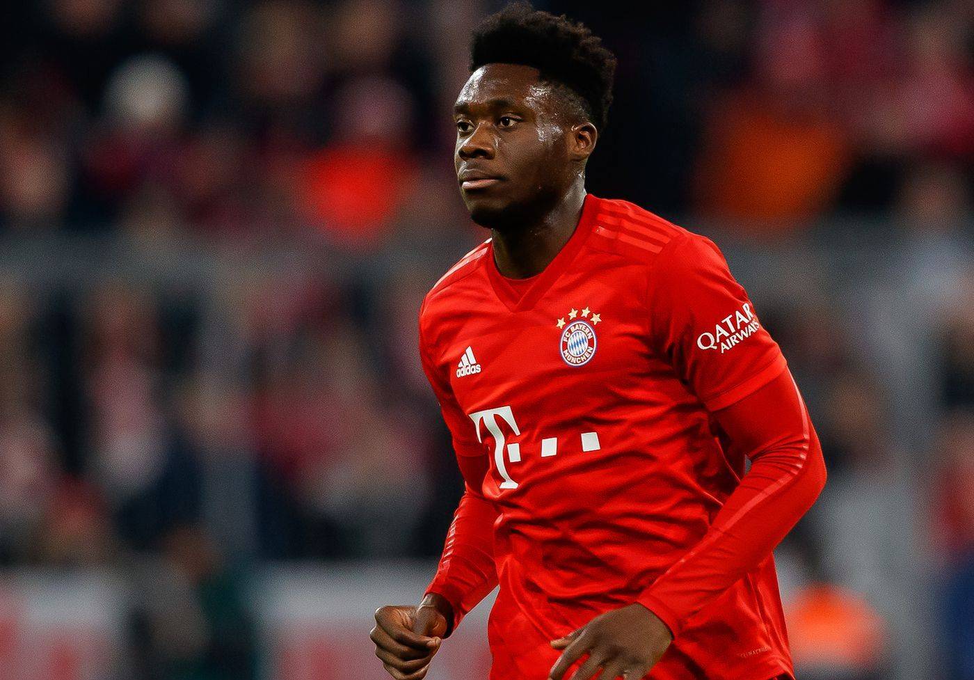 开云官方网站-险胜引发热议！，德布劳内在加拿大队比赛中夺冠赛场气氛高涨的简单介绍